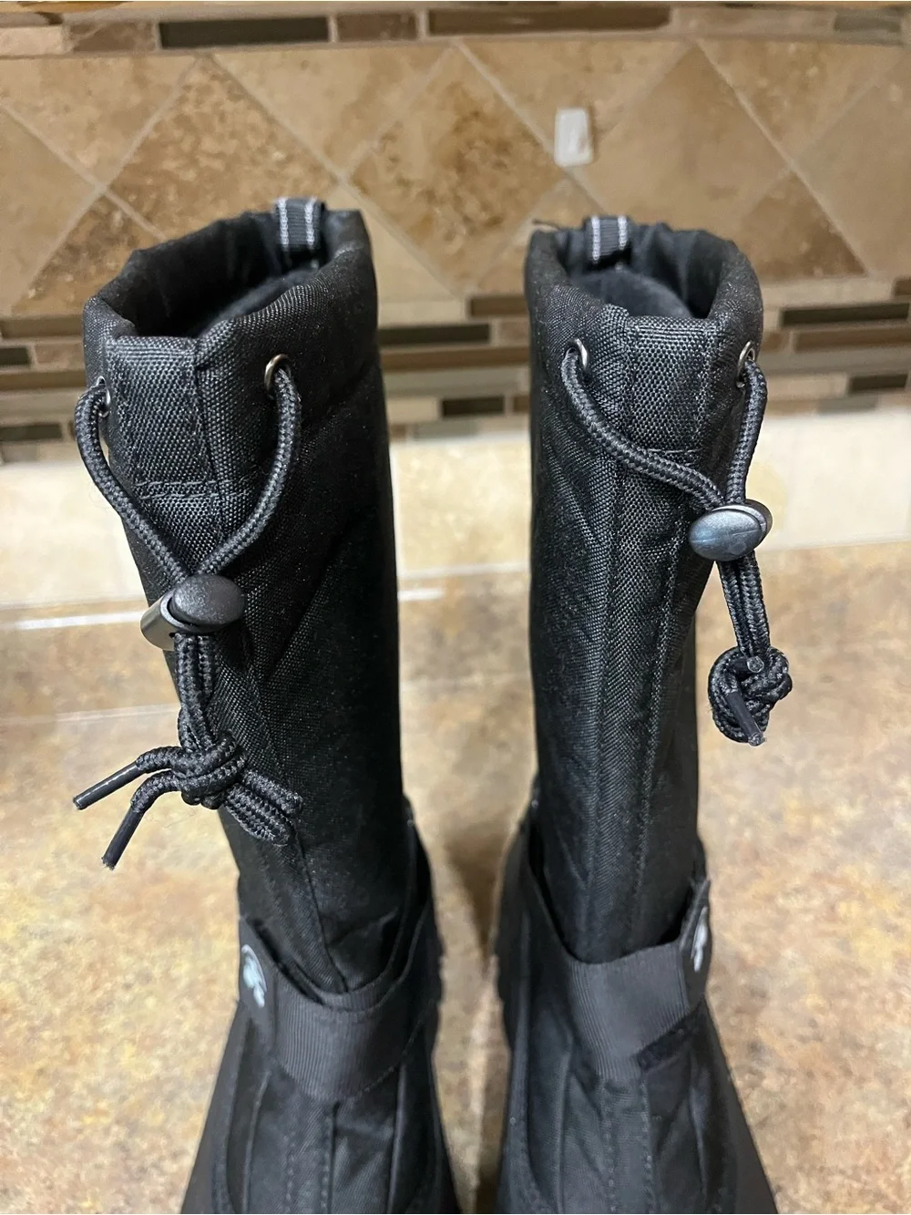 NWOT Kamik Greenbay 4 Men’s 12 Black Waterproof Insulated Snow Boots WINTER SKI